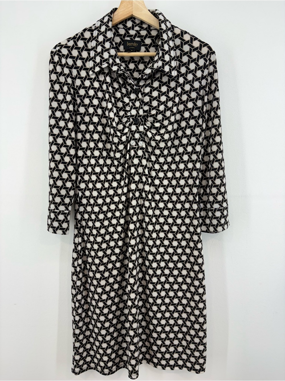 Laundry By Shelli Segal Black and White Geometric Midi Dress Size: Medium